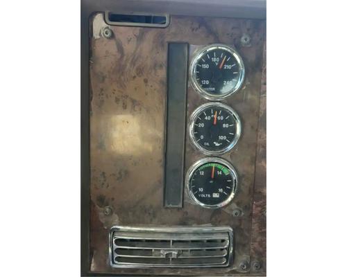  International 9200I Instrument Cluster #