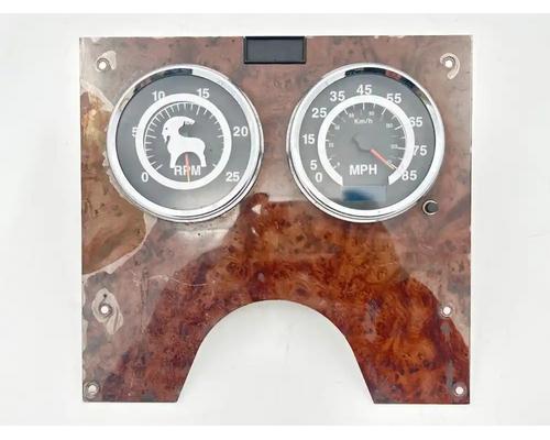  International 9200I Instrument Cluster #