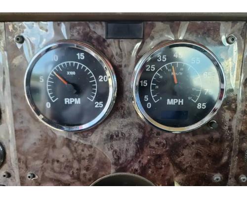  International 9200I Instrument Cluster #