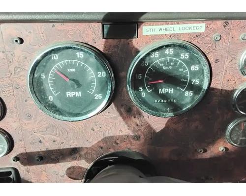  International 9200I Instrument Cluster #