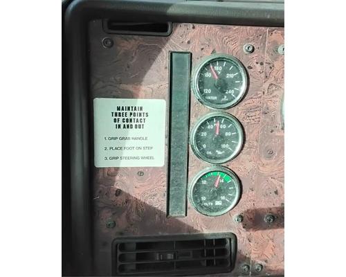  International 9200I Instrument Cluster #