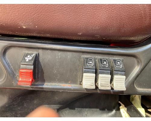 INTERNATIONAL 9200I Seat, Front