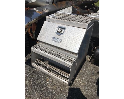 international-9200i-tool-box #686169
