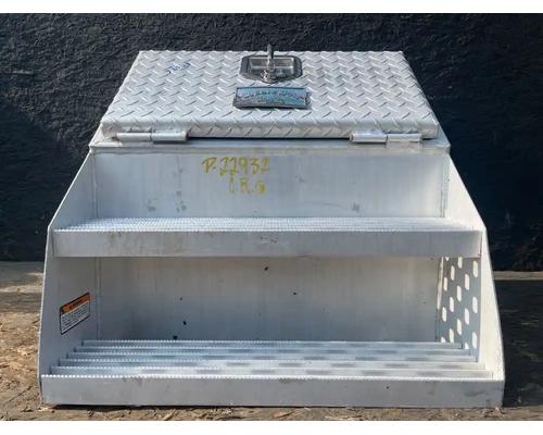 international-9200i-tool-box #1331514