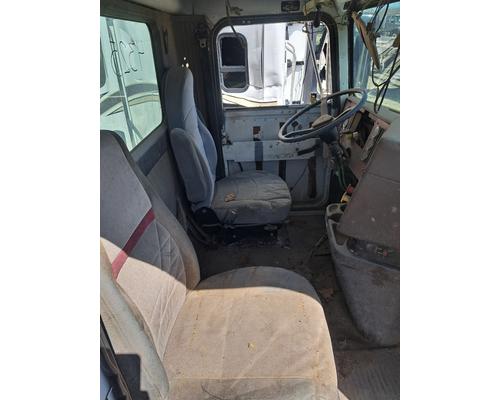 INTERNATIONAL 9200 Cab Misc.