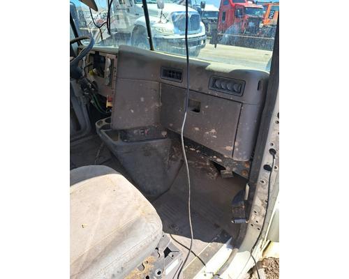 INTERNATIONAL 9200 Cab Misc.