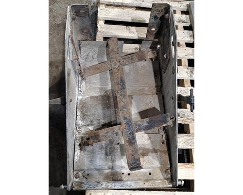 INTERNATIONAL 9400I Battery Box