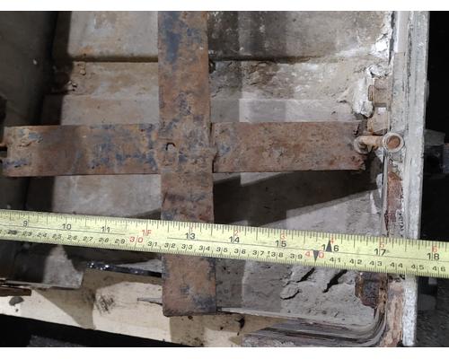 INTERNATIONAL 9400I Battery Box