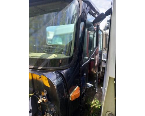 INTERNATIONAL 9400I Cab or Cab Mount