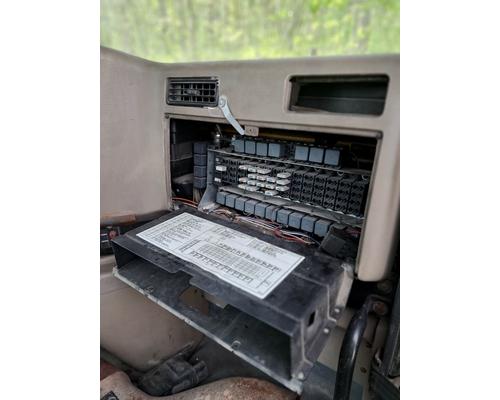 INTERNATIONAL 9400I Cab or Cab Mount