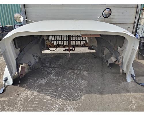 INTERNATIONAL 9400I Hood