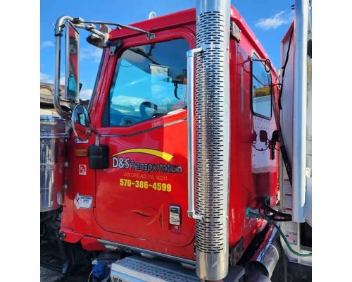 international-9900i-cab #1443118