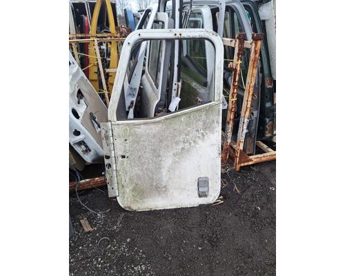 INTERNATIONAL 9900I Door Assembly, Front