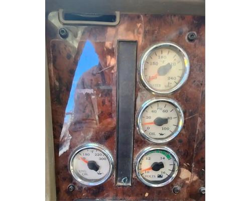  International 9900I Instrument Cluster #