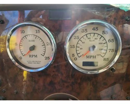  International 9900I Instrument Cluster #
