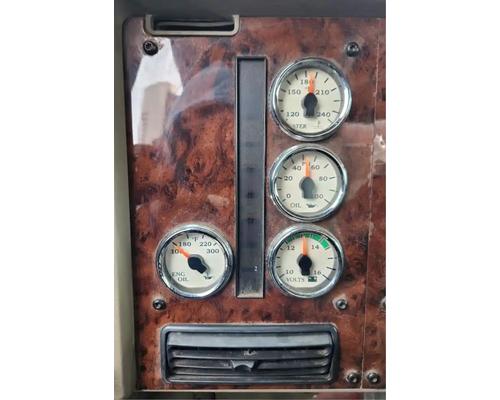  International 9900I Instrument Cluster #