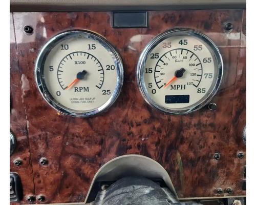  International 9900I Instrument Cluster #