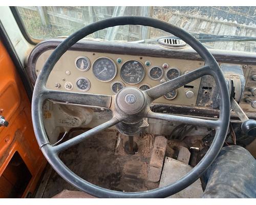  International CO-1750B Steering Column #