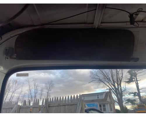  International CO-1750B Visor #