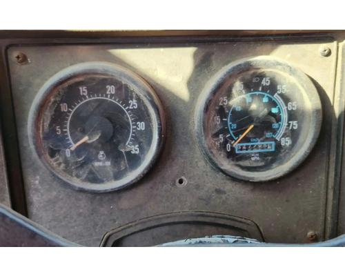  International COF-9670 Instrument Cluster #