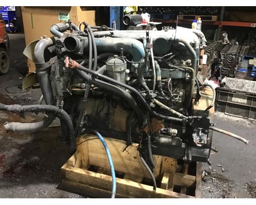 INTERNATIONAL DT 466E Engine Assembly