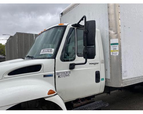  International DuraStar 4300 Cab #