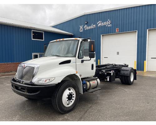2018 INTERNATIONAL Durastar Truck For Sale by Vander Haags Inc WM