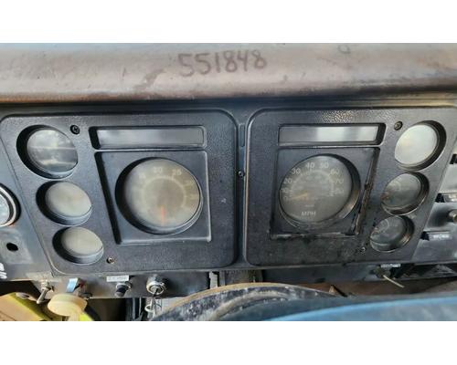  International F-2275 Instrument Cluster #