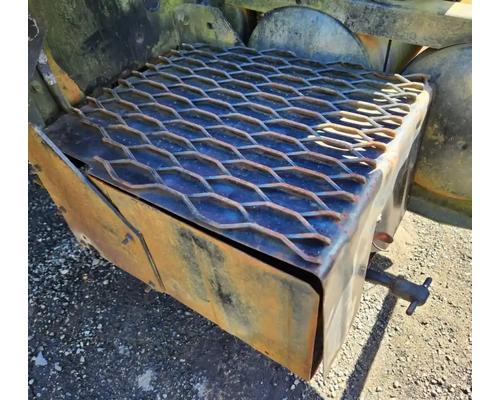 international-f-2554-battery-box #1445017