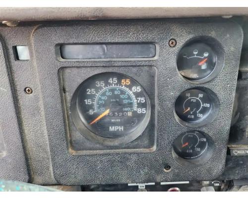 international-f-2554-instrument-cluster #1445045