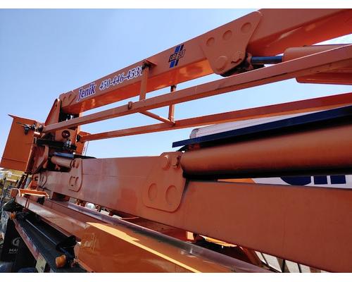 INTERNATIONAL F-2574 Dismantled Vehicles