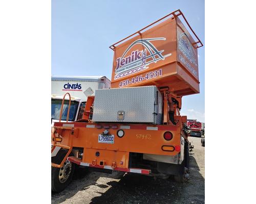 INTERNATIONAL F-2574 Dismantled Vehicles