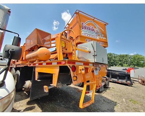 INTERNATIONAL F-2574 Dismantled Vehicles