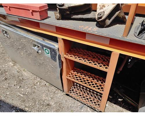 INTERNATIONAL F-2574 Dismantled Vehicles