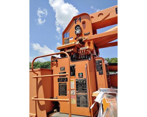 INTERNATIONAL F-2574 Dismantled Vehicles