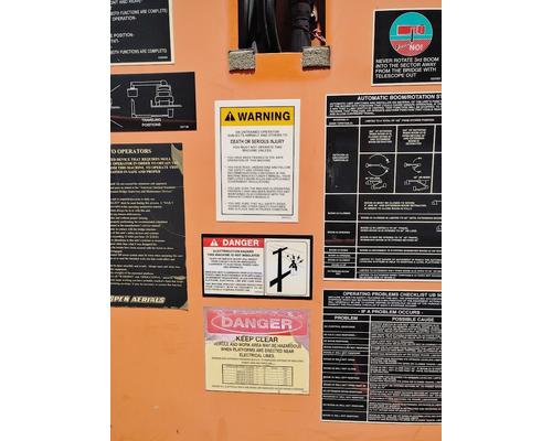 INTERNATIONAL F-2574 Dismantled Vehicles