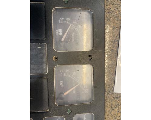 INTERNATIONAL F-2674 Instrument Cluster