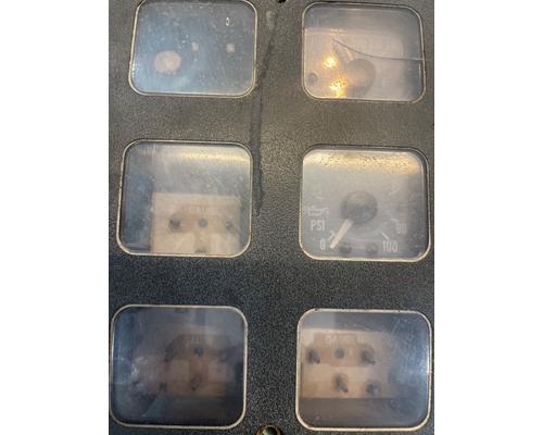 INTERNATIONAL F-2674 Instrument Cluster