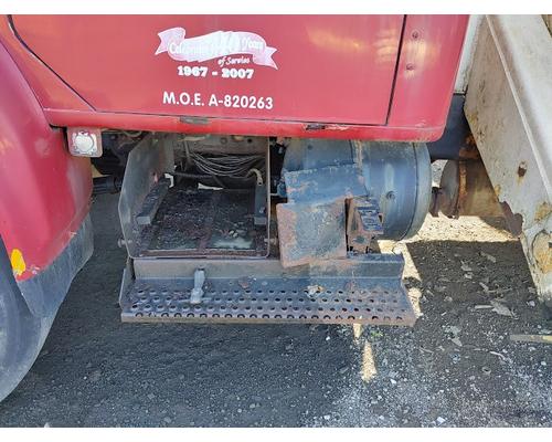 INTERNATIONAL F-4900 Rebuilders