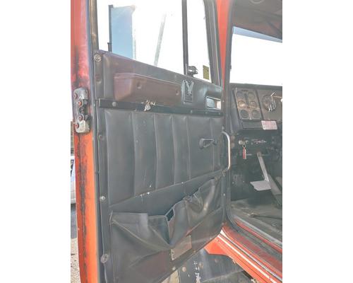 INTERNATIONAL F-9300 SBA Rebuilders