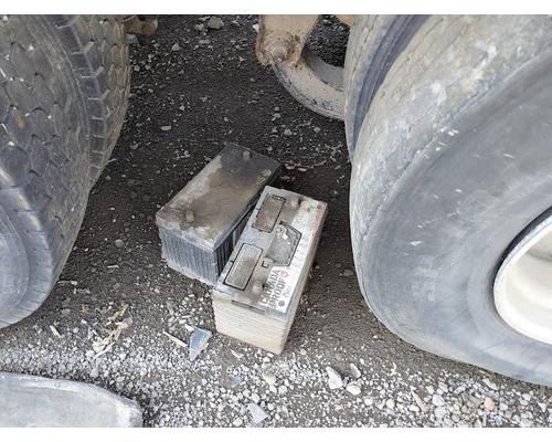 INTERNATIONAL F-9300 SBA Rebuilders