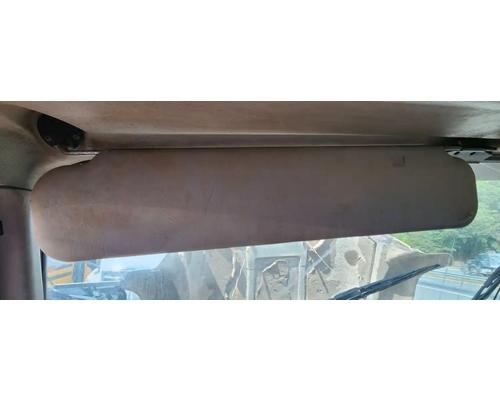  International F2574 Visor #