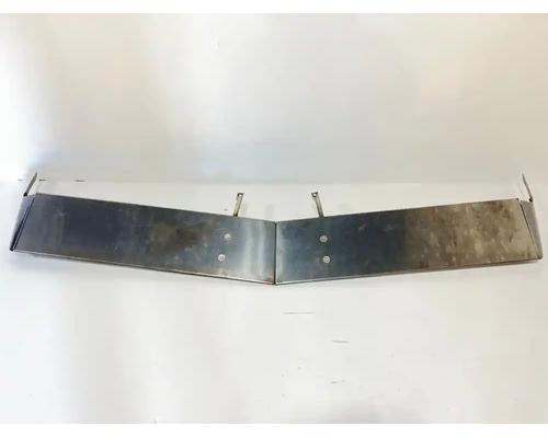  International F9370 Visor #