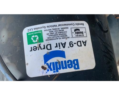 INTERNATIONAL LT625 Air Dryer