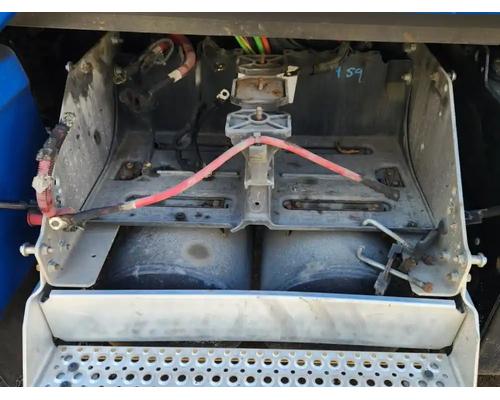 international-lt625-battery-box #1445032
