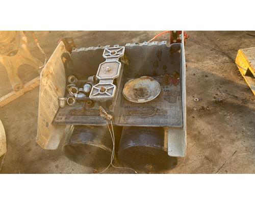 INTERNATIONAL LT625 Battery Box