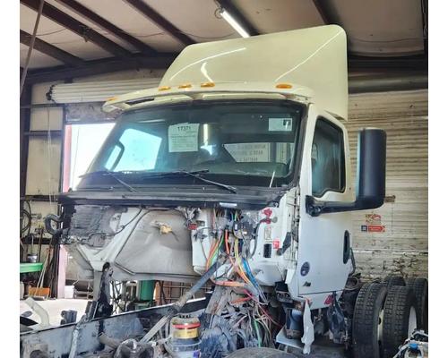  International LT625 Cab #