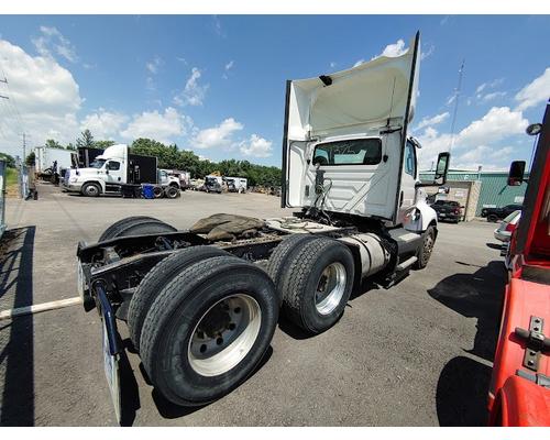 INTERNATIONAL LT625 Complete Vehicle