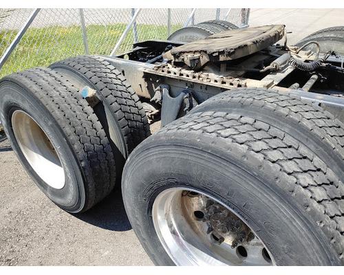 INTERNATIONAL LT625 Complete Vehicle