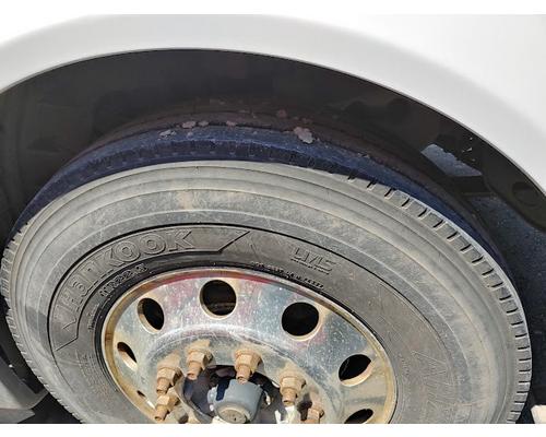 INTERNATIONAL LT625 Complete Vehicle